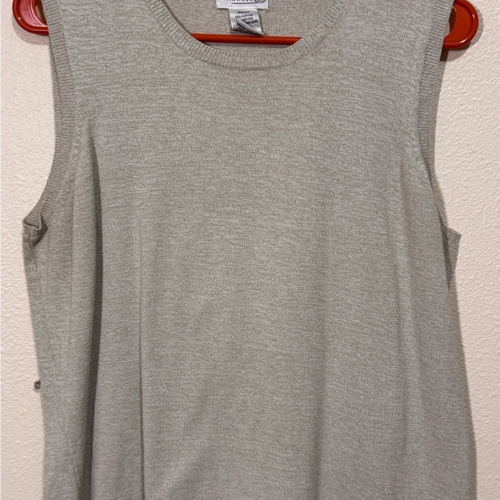 Women's Sleeveless Knit Top